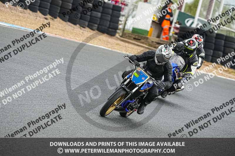 enduro digital images;event digital images;eventdigitalimages;mallory park;mallory park photographs;mallory park trackday;mallory park trackday photographs;no limits trackdays;peter wileman photography;racing digital images;trackday digital images;trackday photos